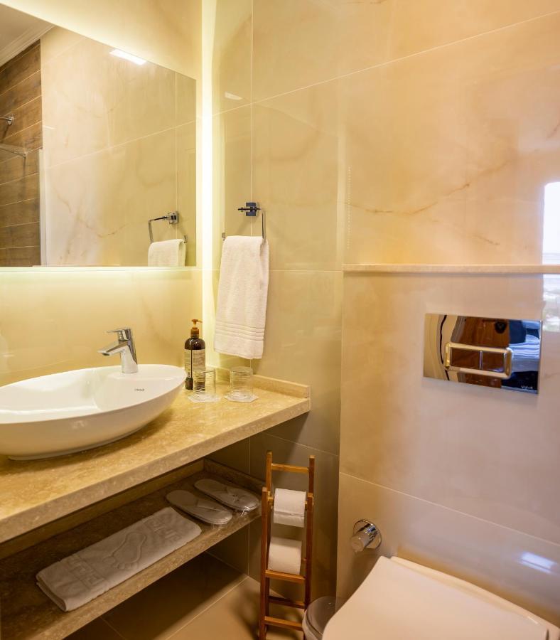 Cesmekes Otel المظهر الخارجي الصورة