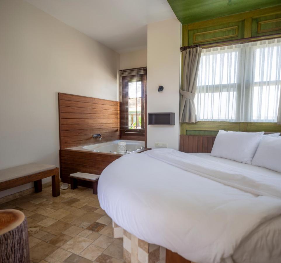 Cesmekes Otel المظهر الخارجي الصورة